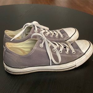 Gray blue size 8 men 10 women chuck taylors Converse